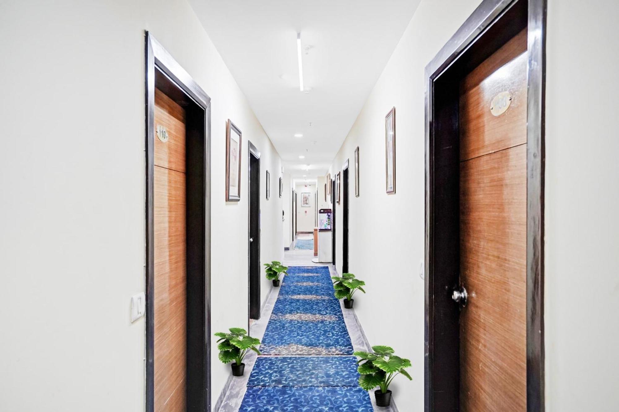Hotel O Royal Regency Ghaziabad Exterior photo